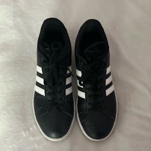 BLACK & WHITE ADDIAS SNEAKERS